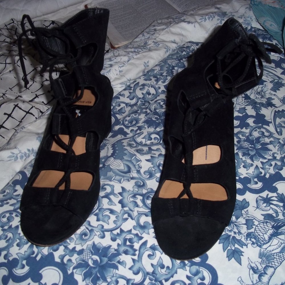 SANDLES - Picture 2 of 6